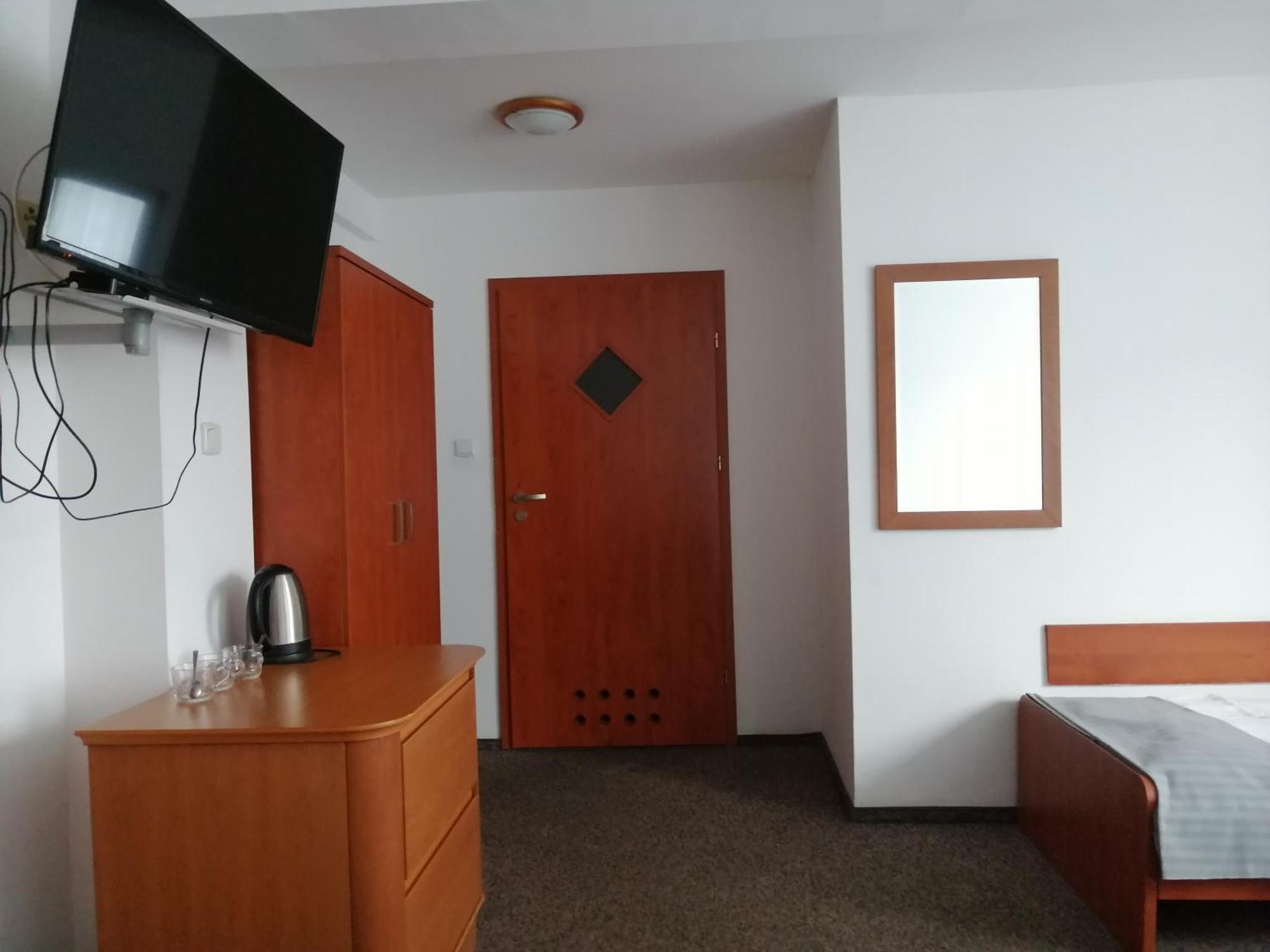Hotel Dabrowiak Dąbrowa Górnicza Exteriör bild