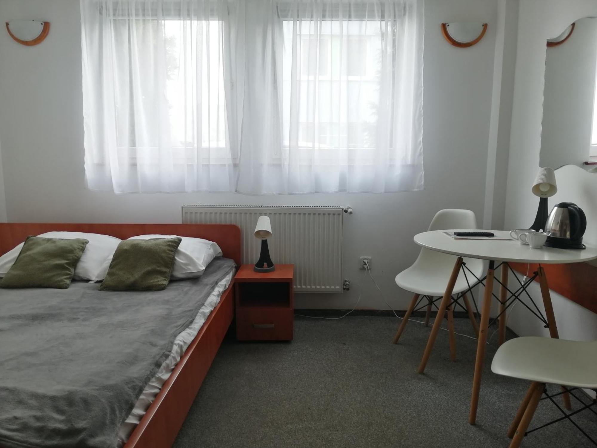 Hotel Dabrowiak Dąbrowa Górnicza Exteriör bild